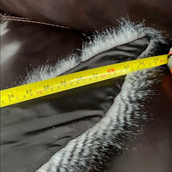 Hood replacement - faux fur - Picture 4 of 5